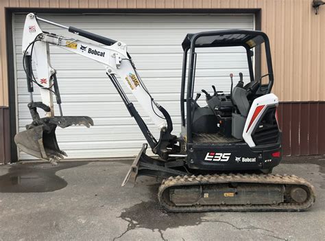 8000 lb mini excavator rental|small track hoes.